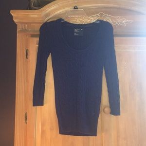 American Eagle navy blue sweater